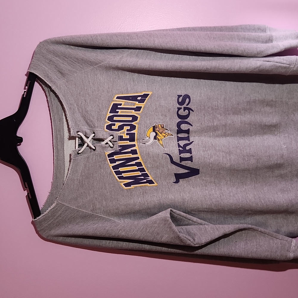 NFL Team Apparel - Minnesota Vikings womens lace sweatshirt